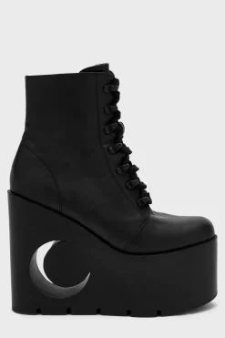 Crescent Boots
