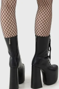 Romantic Cottage Boots